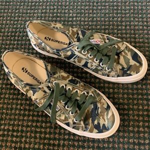Superga Classic Lowtop Sneaker - Camo